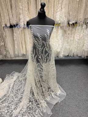 Tulle Brodé de Perles Ivoire - EB1097
