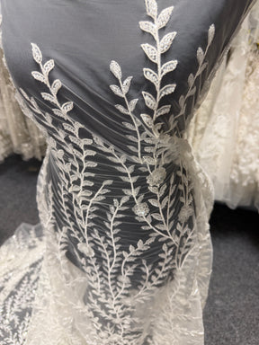 Tulle Brodé de Perles Ivoire - EB1097