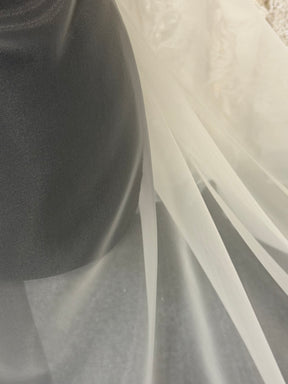 Organza polyester ivoire - P150