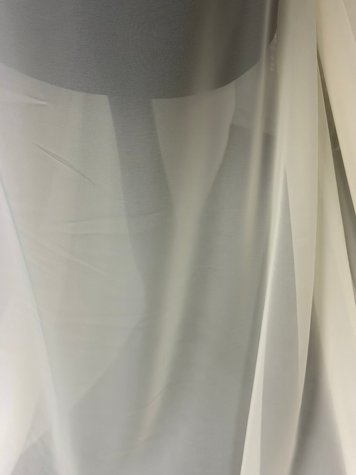 Mousseline de polyester crème - P58