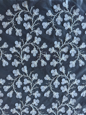Tulle brodé de perles ivoire - EB1055