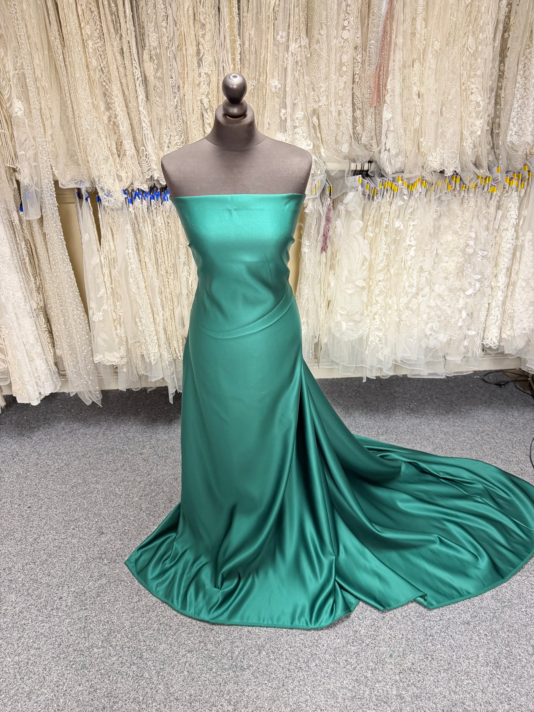 Bottle Polyester Satin - Moldova