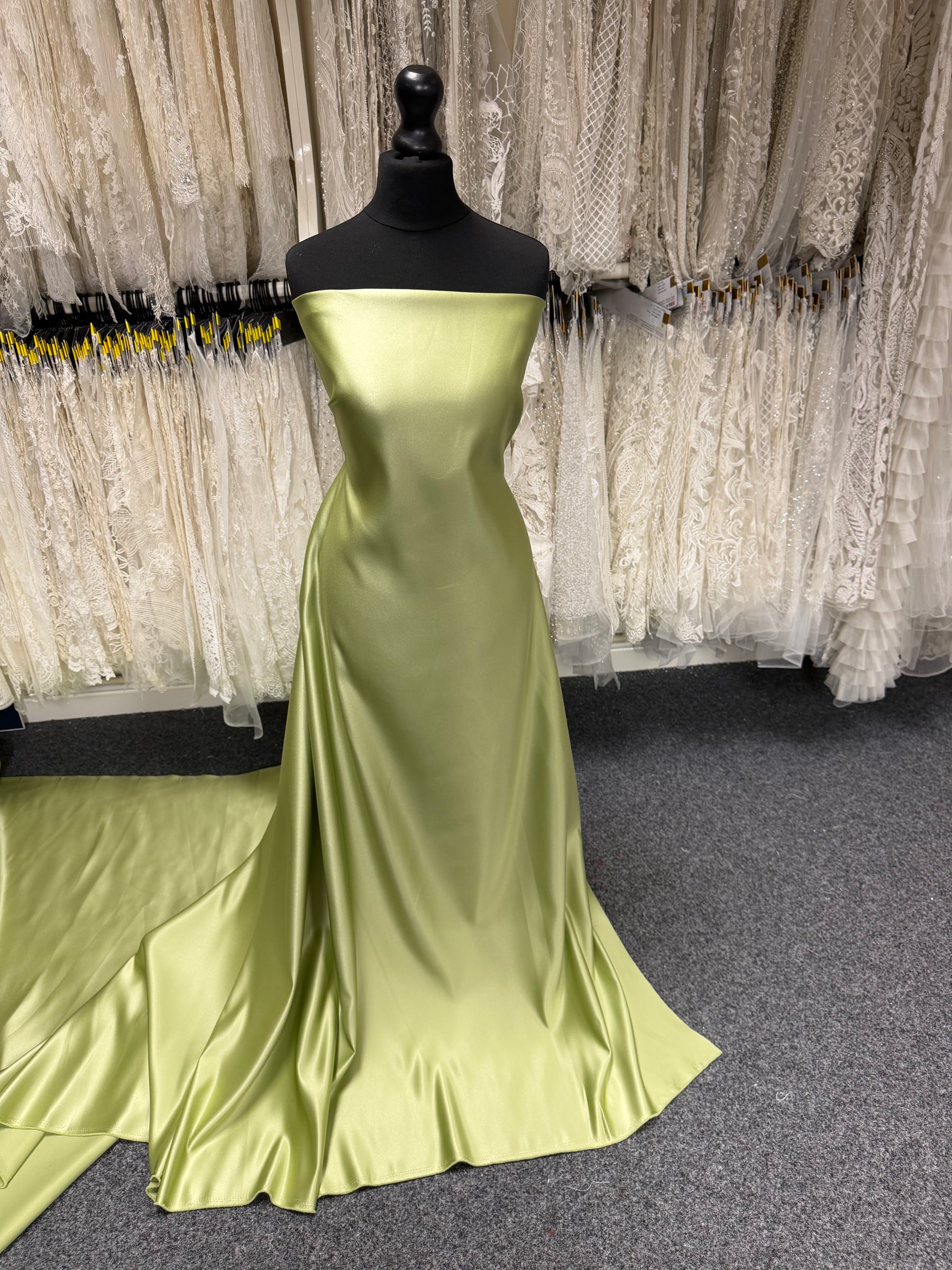 Satin Duchesse Polyester Pomme - Contessa