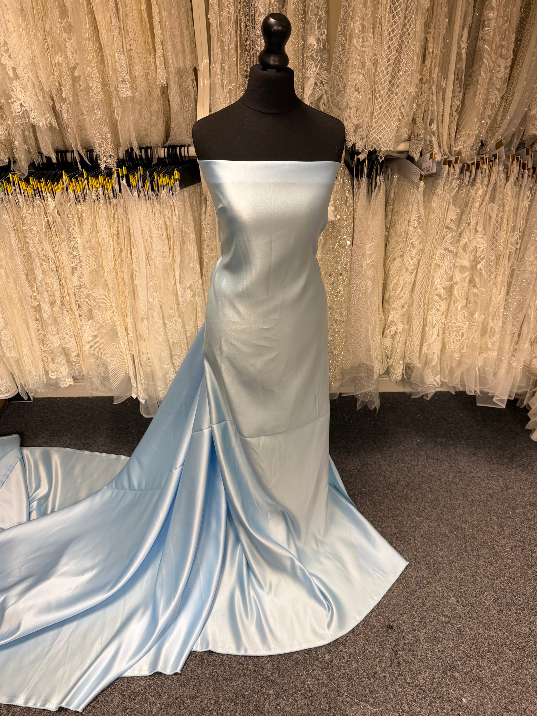 Satin duchesse de polyester bleu pâle - Contessa