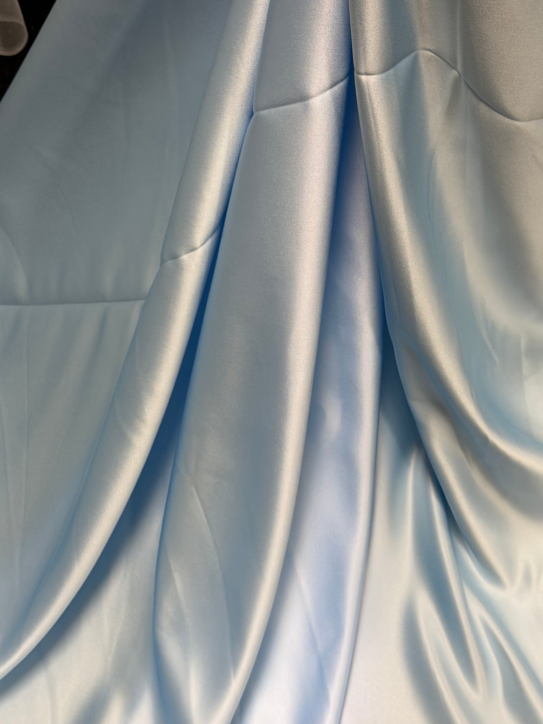 Satin duchesse de polyester bleu pâle - Contessa