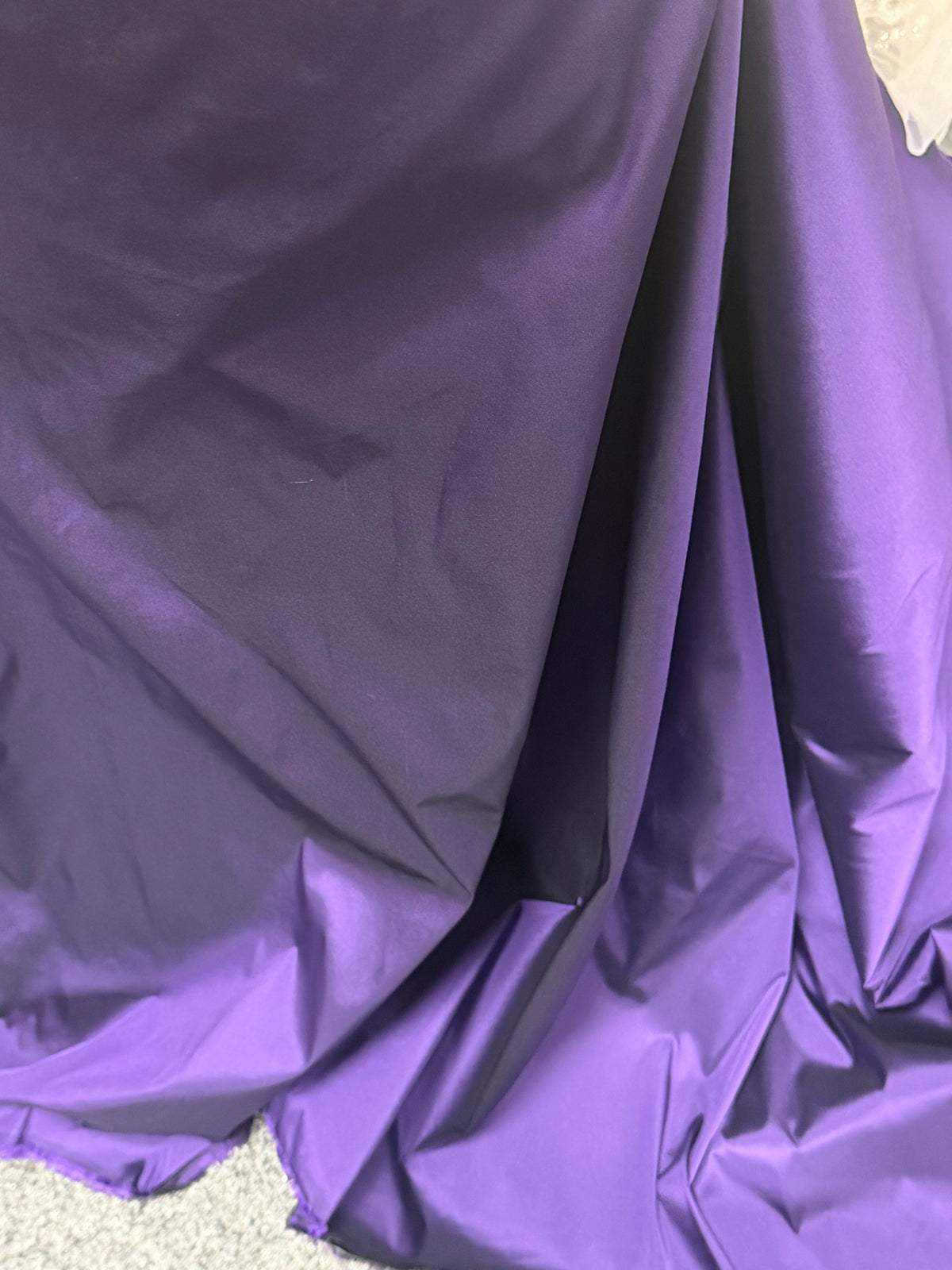 Taffetas de polyester violet foncé - P75