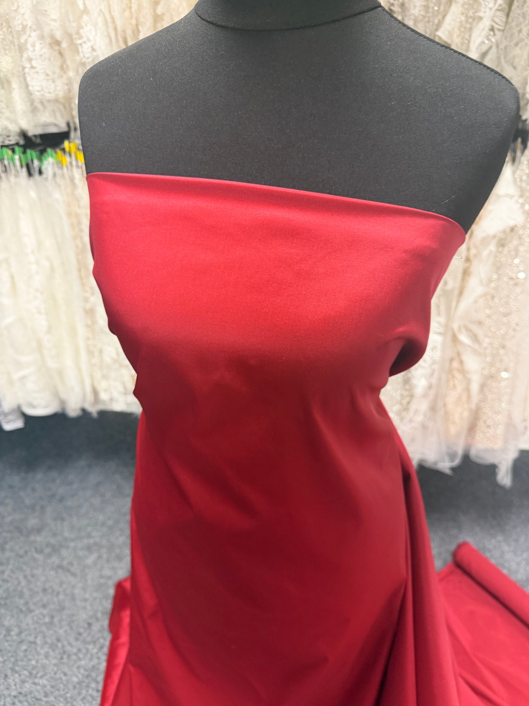 Taffetas de polyester rouge - P75