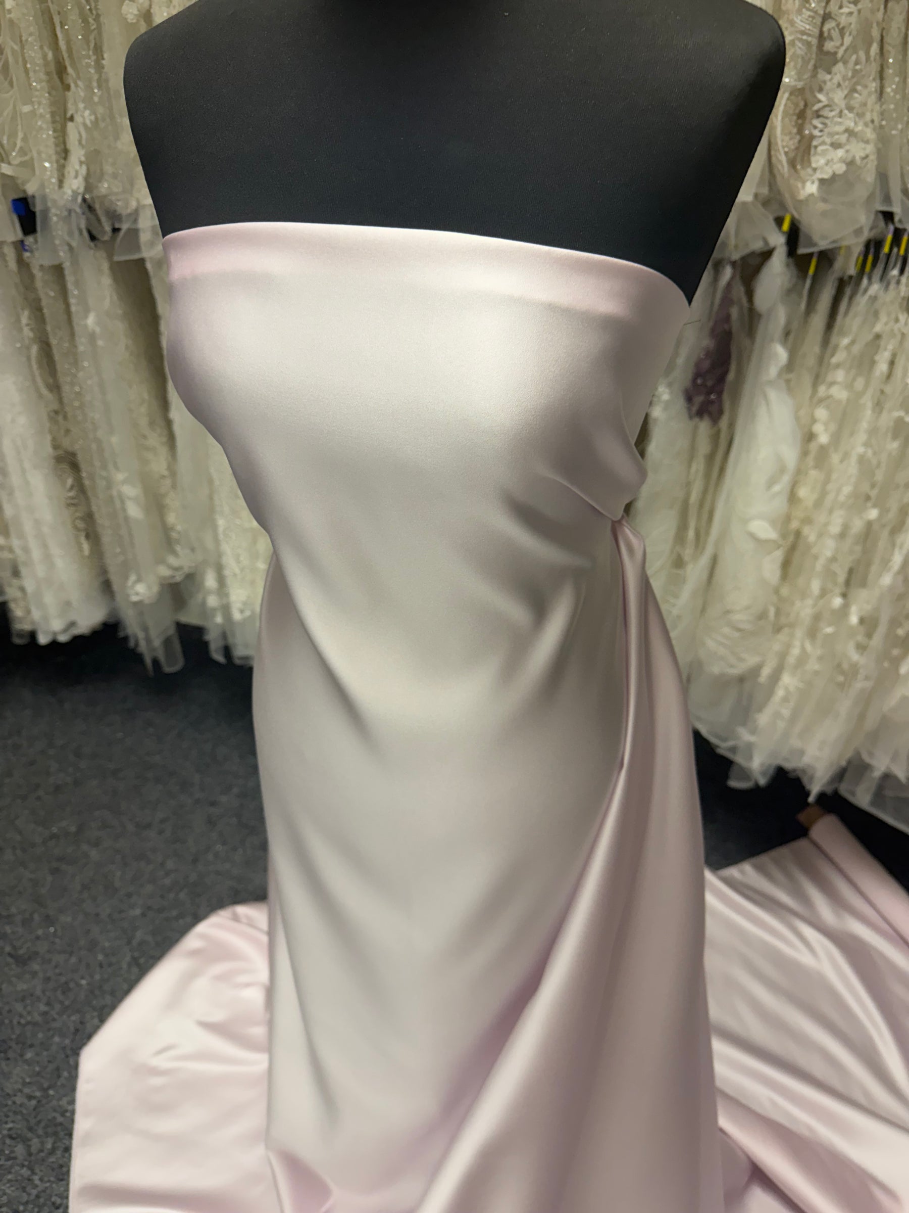 Satin Duchesse Polyester Rose Pastel - Contessa