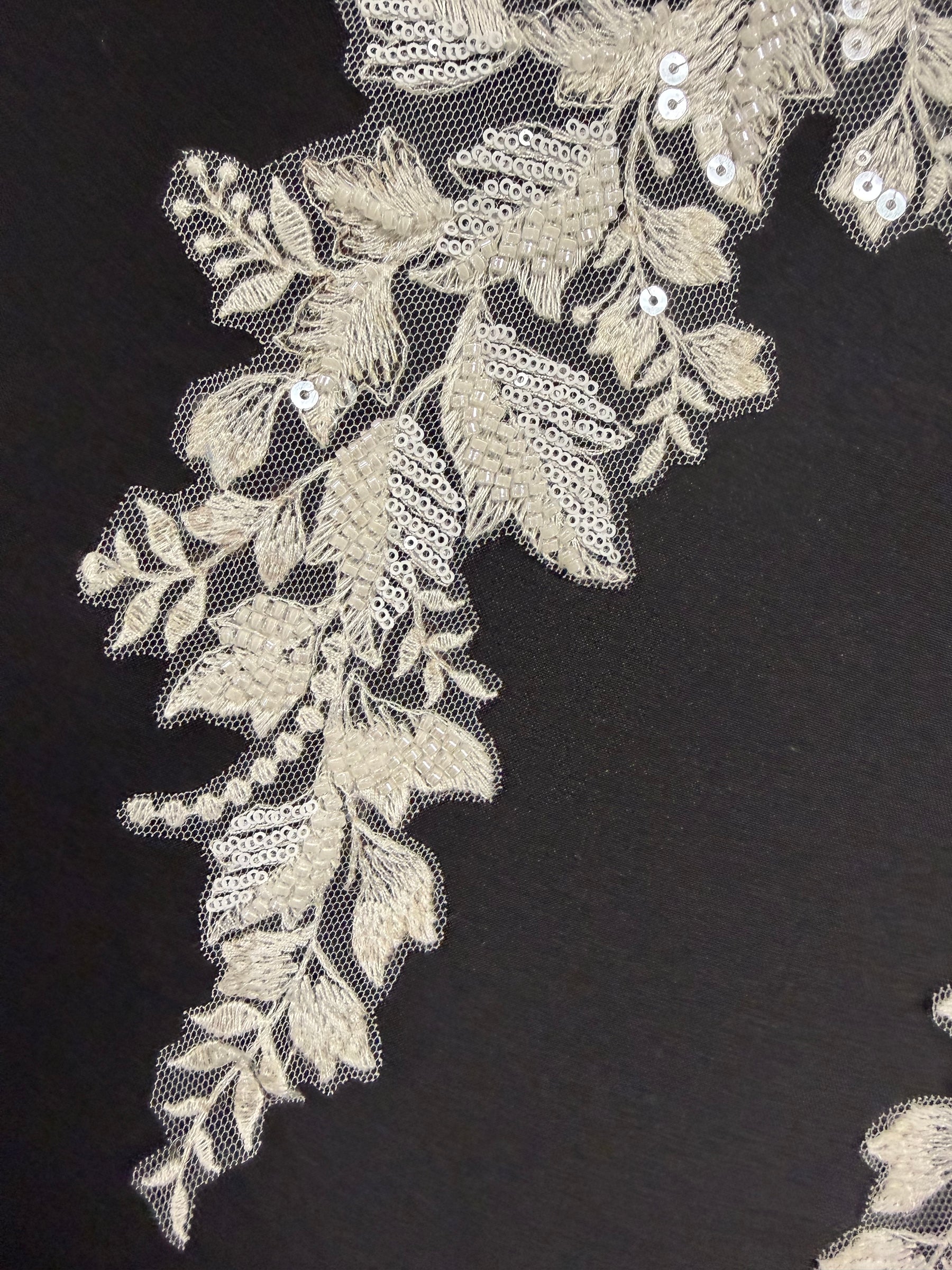 Appliques en dentelle perlée ivoire - MT4009