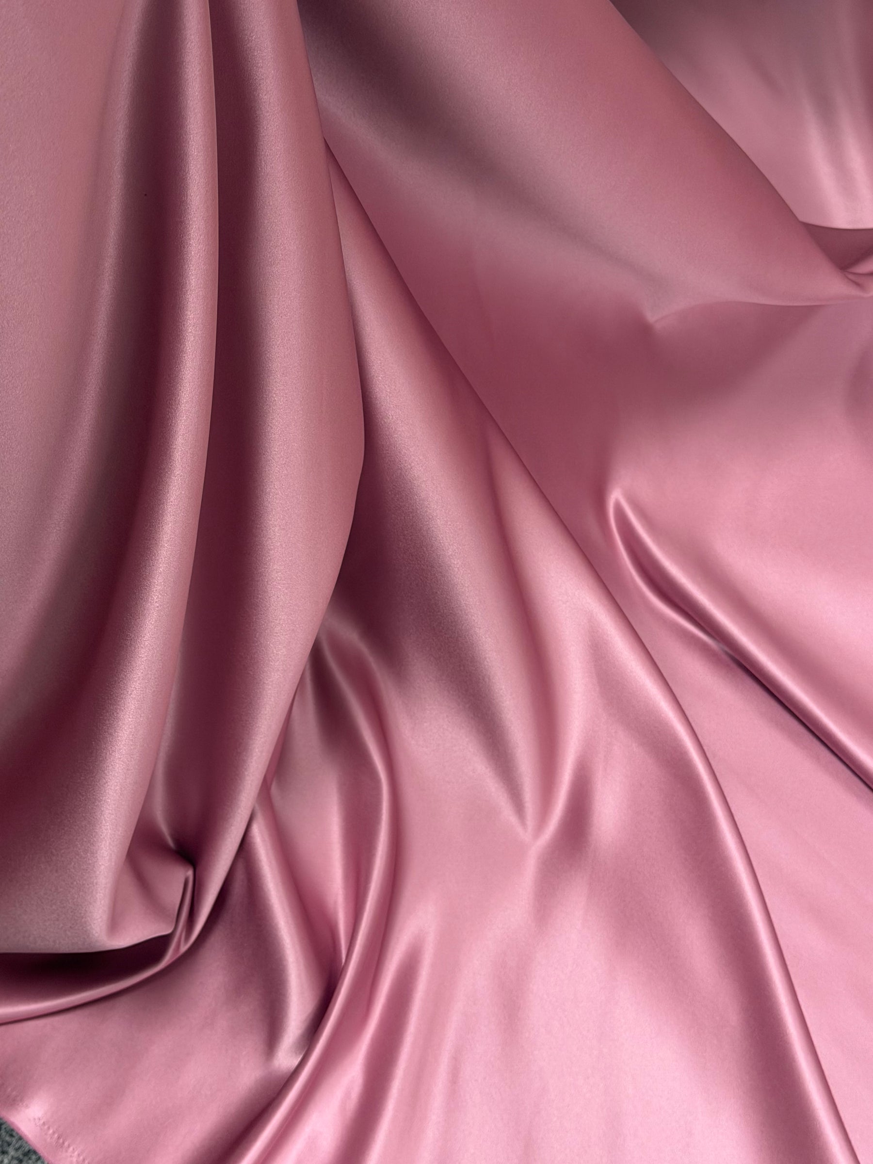 Satin de polyester rose foncé - Contessa