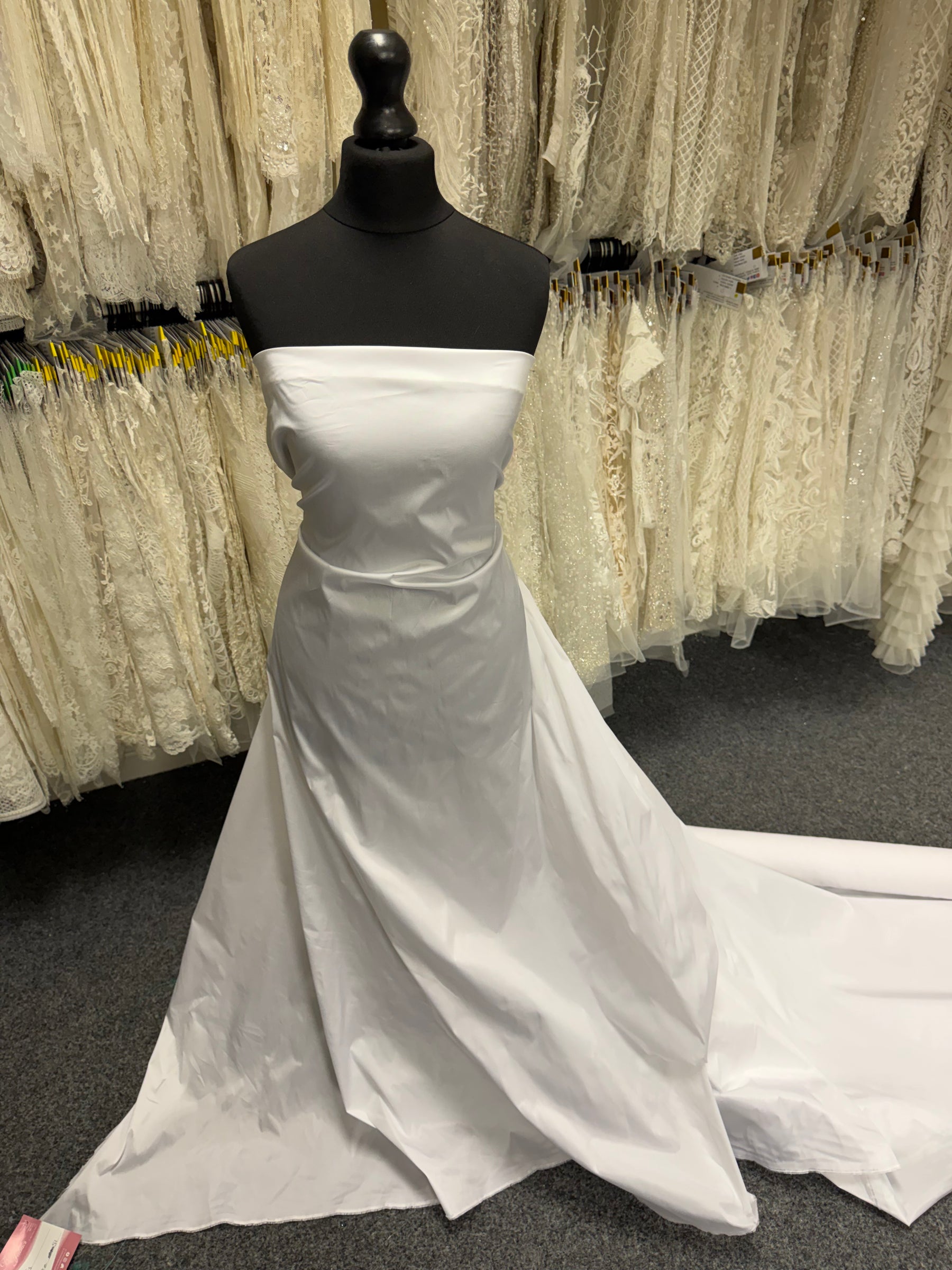 Taffetas blanc 100 % polyester - P75