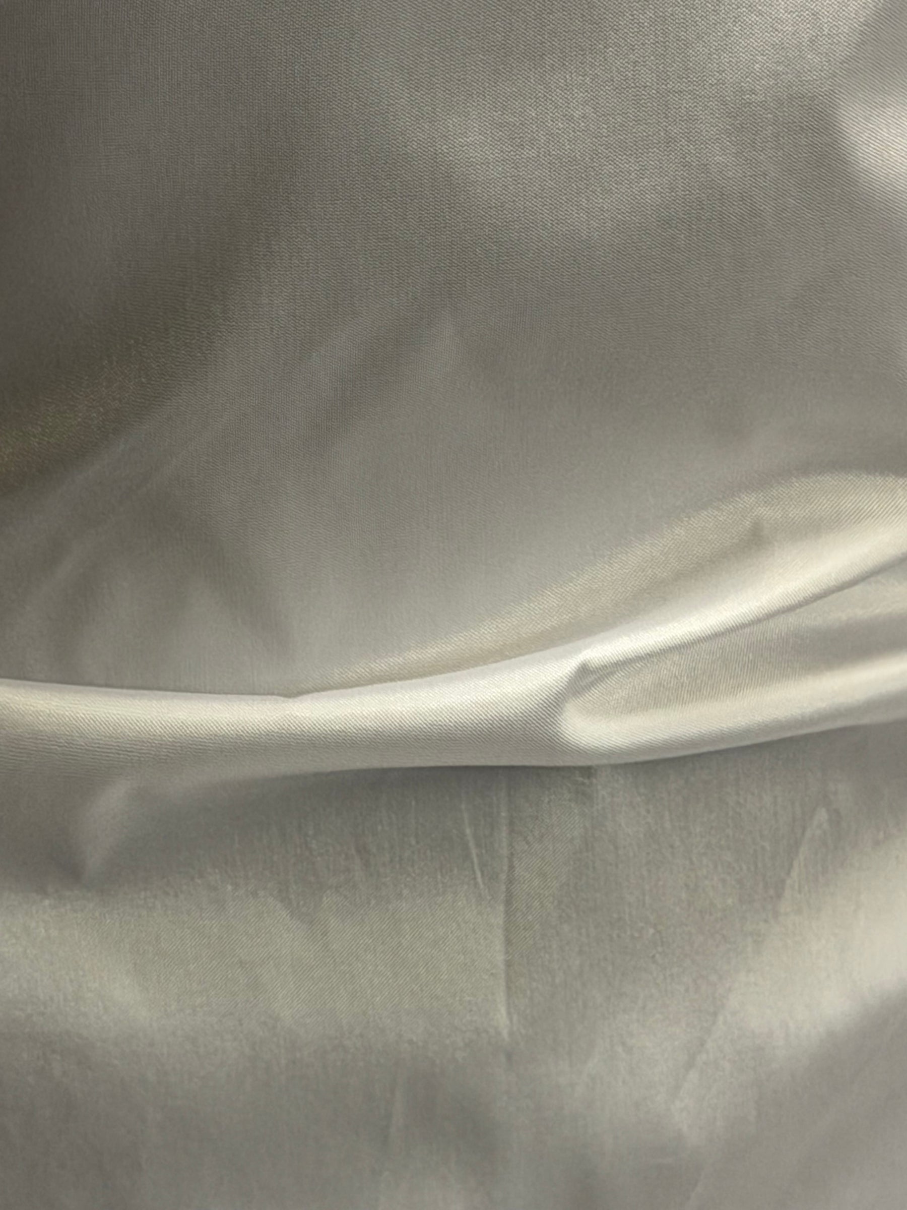 Taffetas blanc 100 % polyester - P75