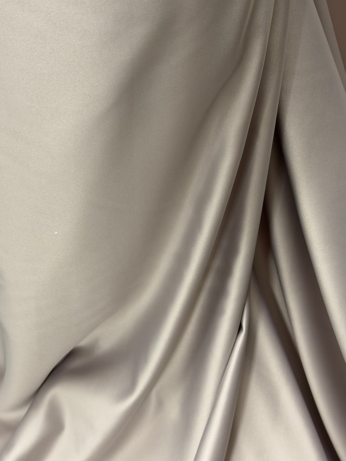 Satin de polyester huître - Majestic
