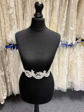 Galon de dentelle festonnée ivoire - T82
