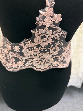 Dentelle Cordonnée Rose Ancienne - T660