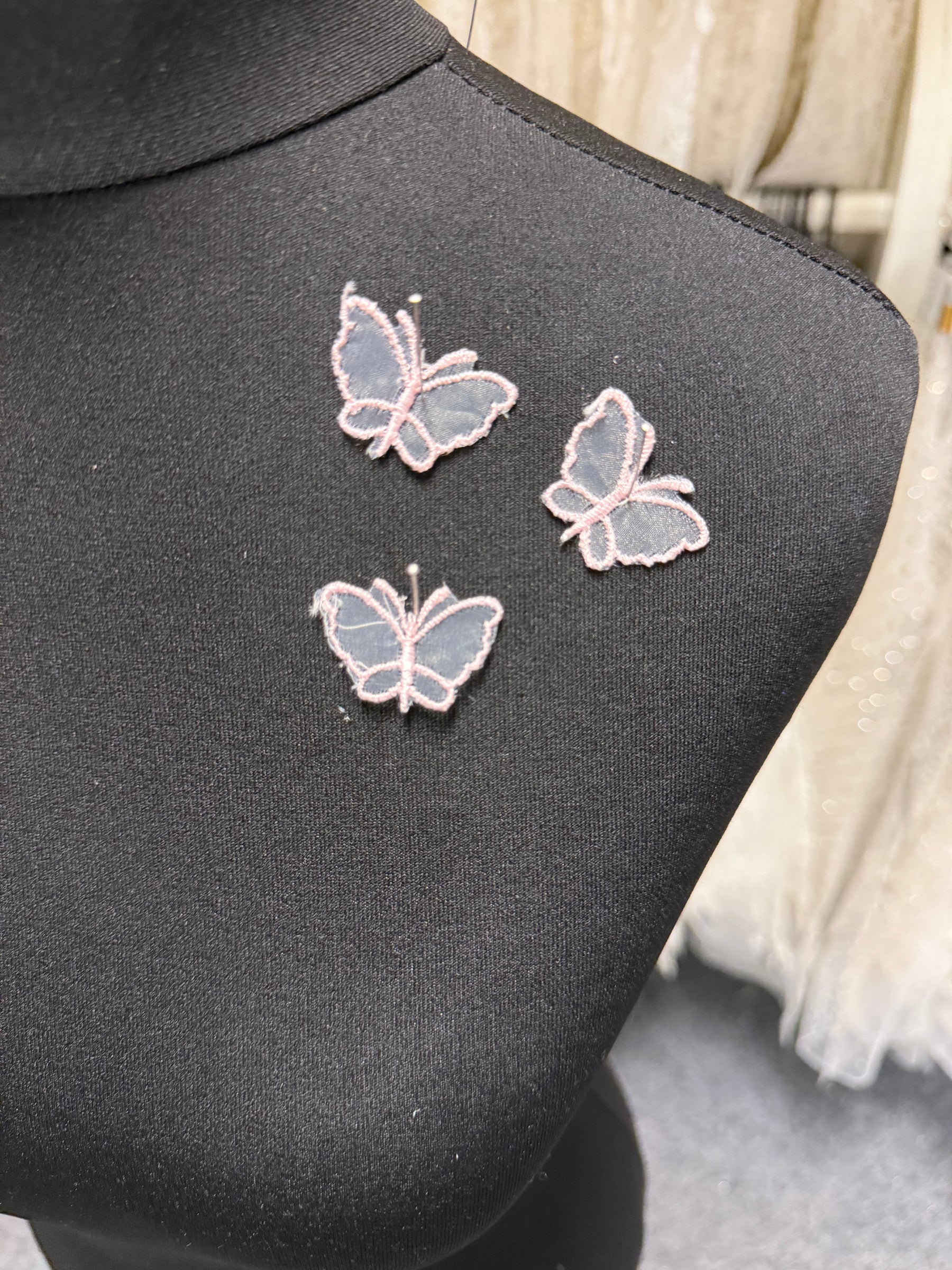 Applique papillon rose clair - M1