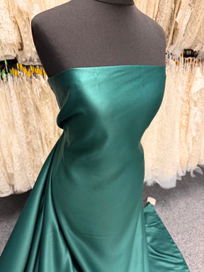 Polyester Satin Vert - Majestic