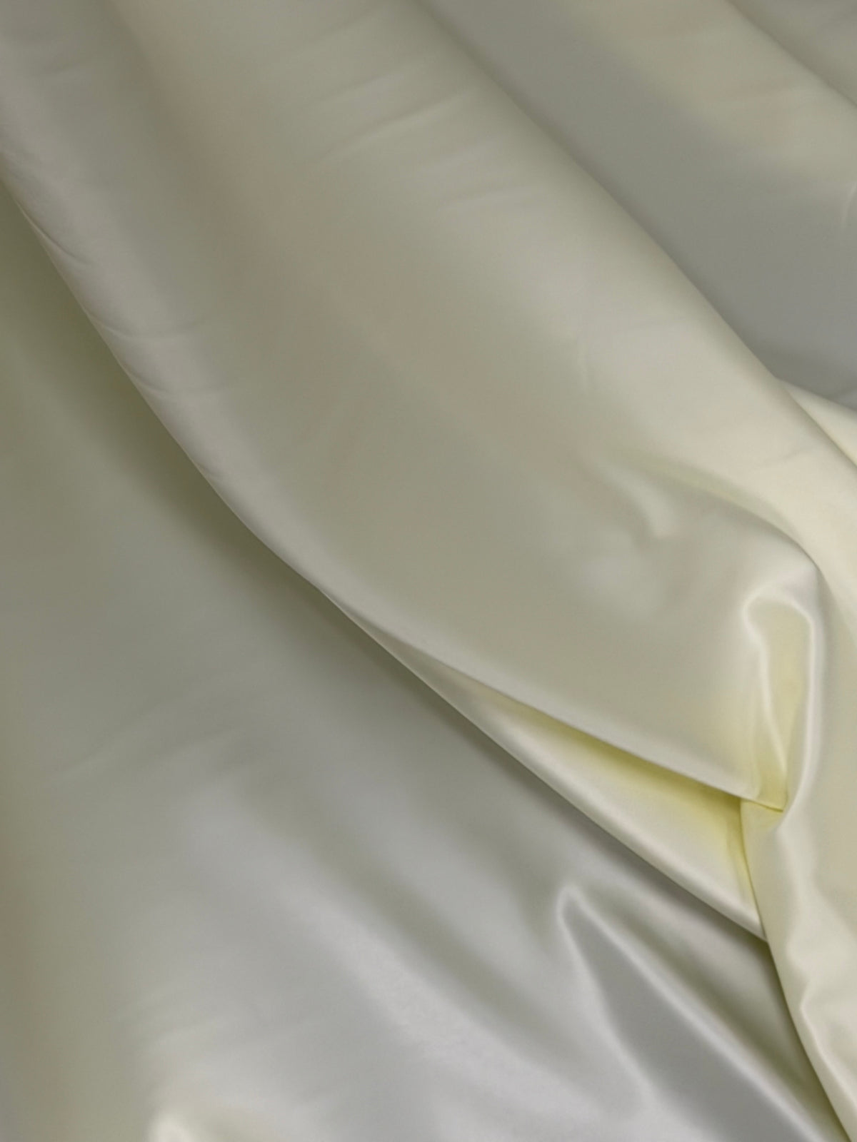 Satin doux en polyester citron - Trust (P77)