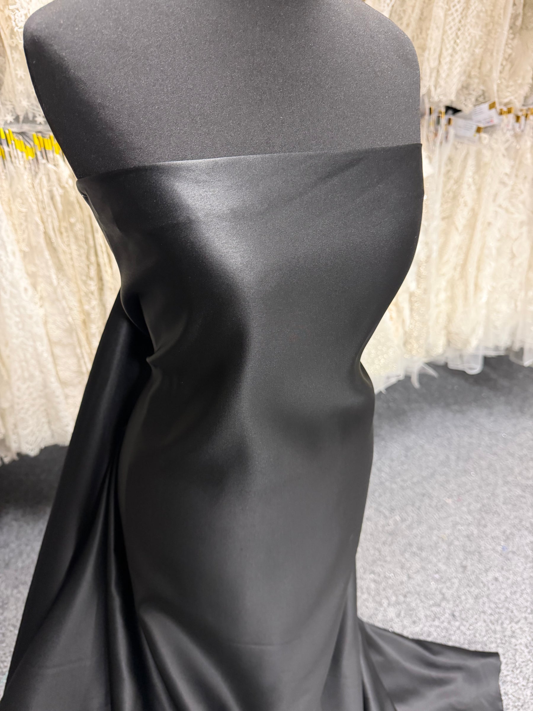 Satin Polyester Noir - Majestic