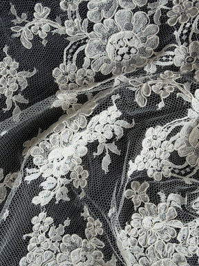 Dentelle Chantilly Cordonnée Ivoire - P237