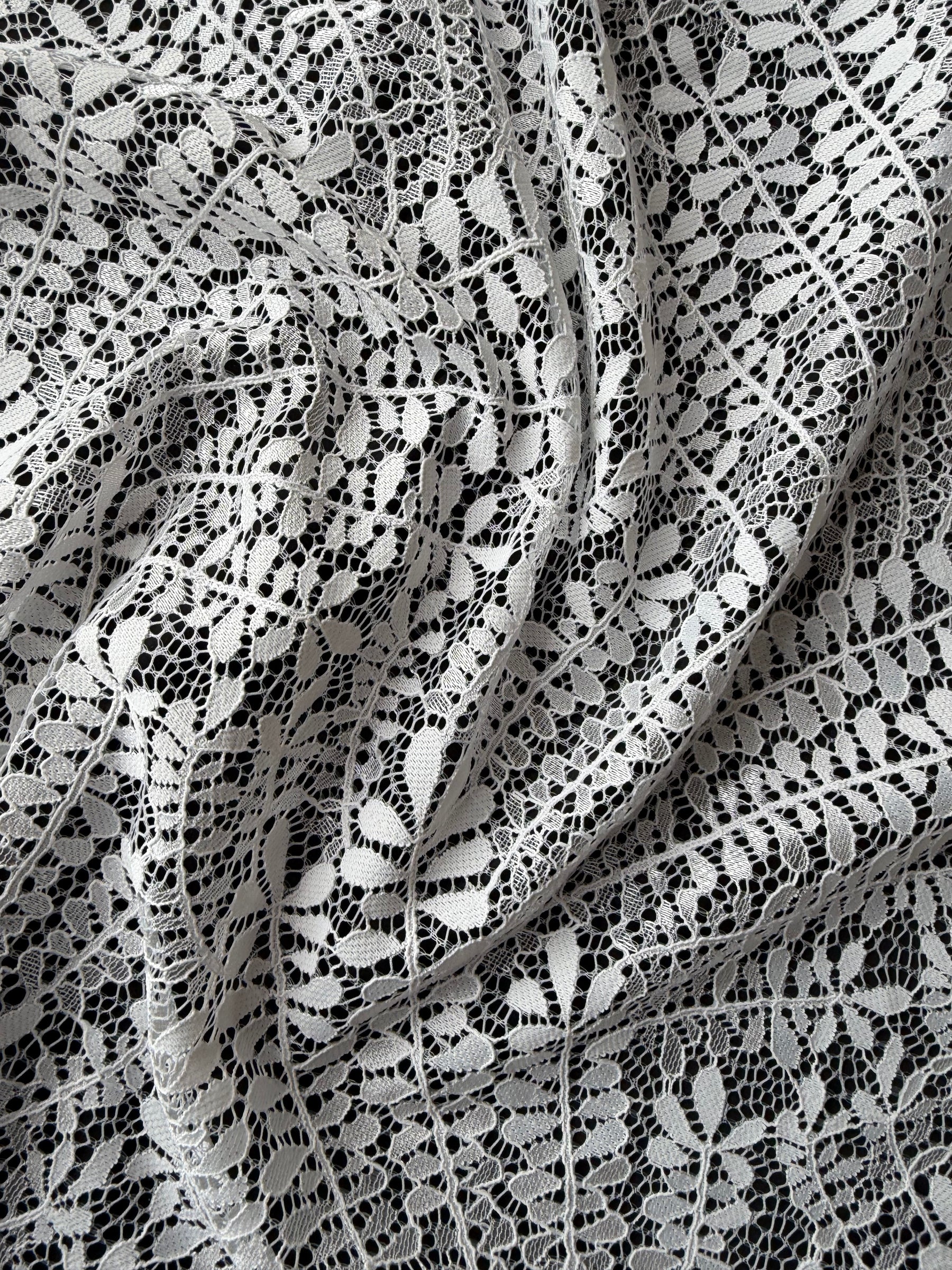 Dentelle à motif de feuilles ivoire - LA1007