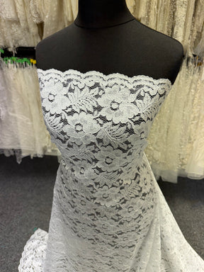 Dentelle florale blanche - P199