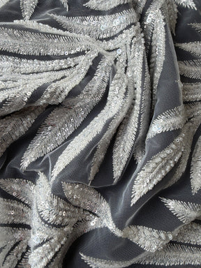 Tulle brodé de perles ivoire - EB1057