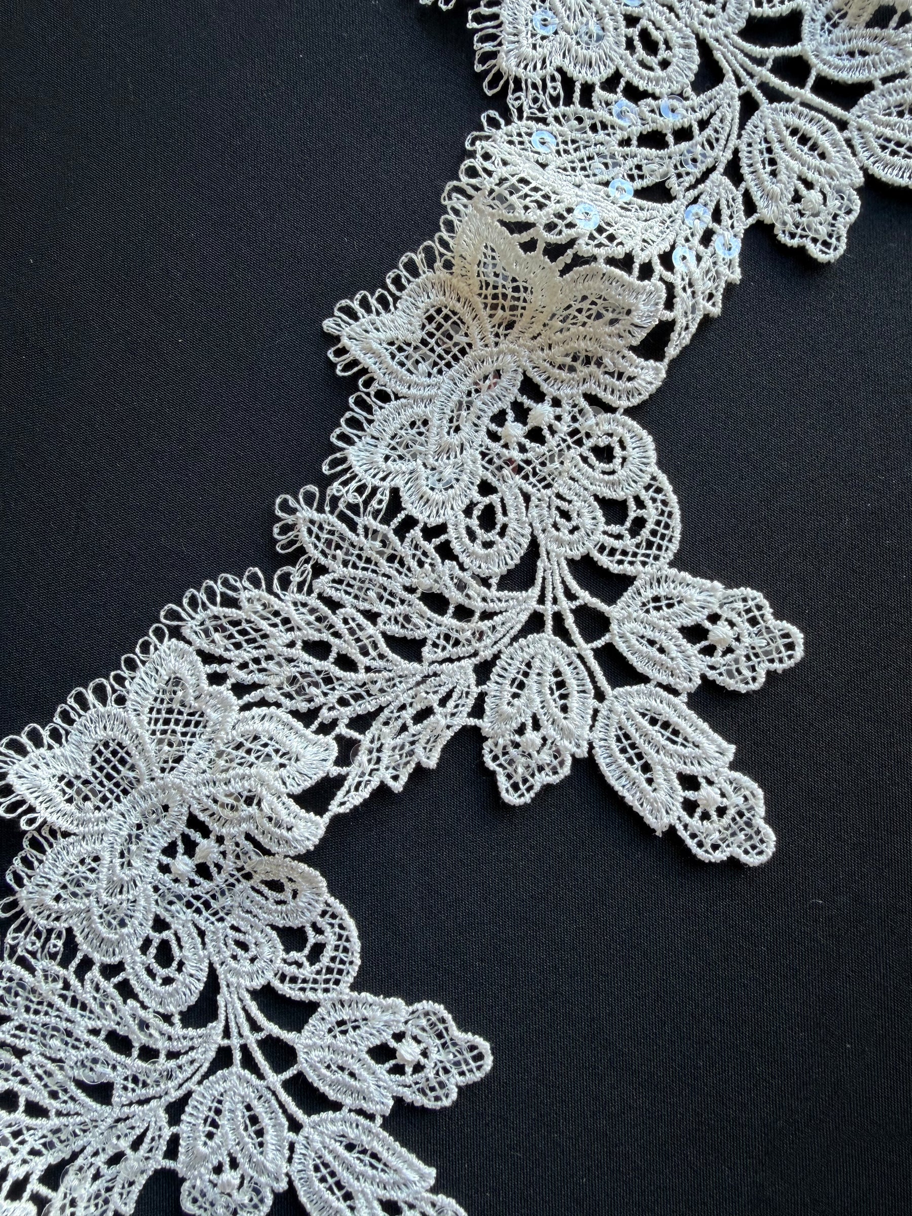 Passementerie dentelle guipure à sequins ivoire - T669