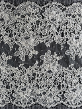 Dentelle française à cordonnet et perles ivoire - P251
