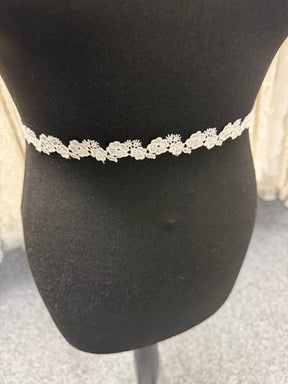 Bordure en dentelle guipure ivoire - T711