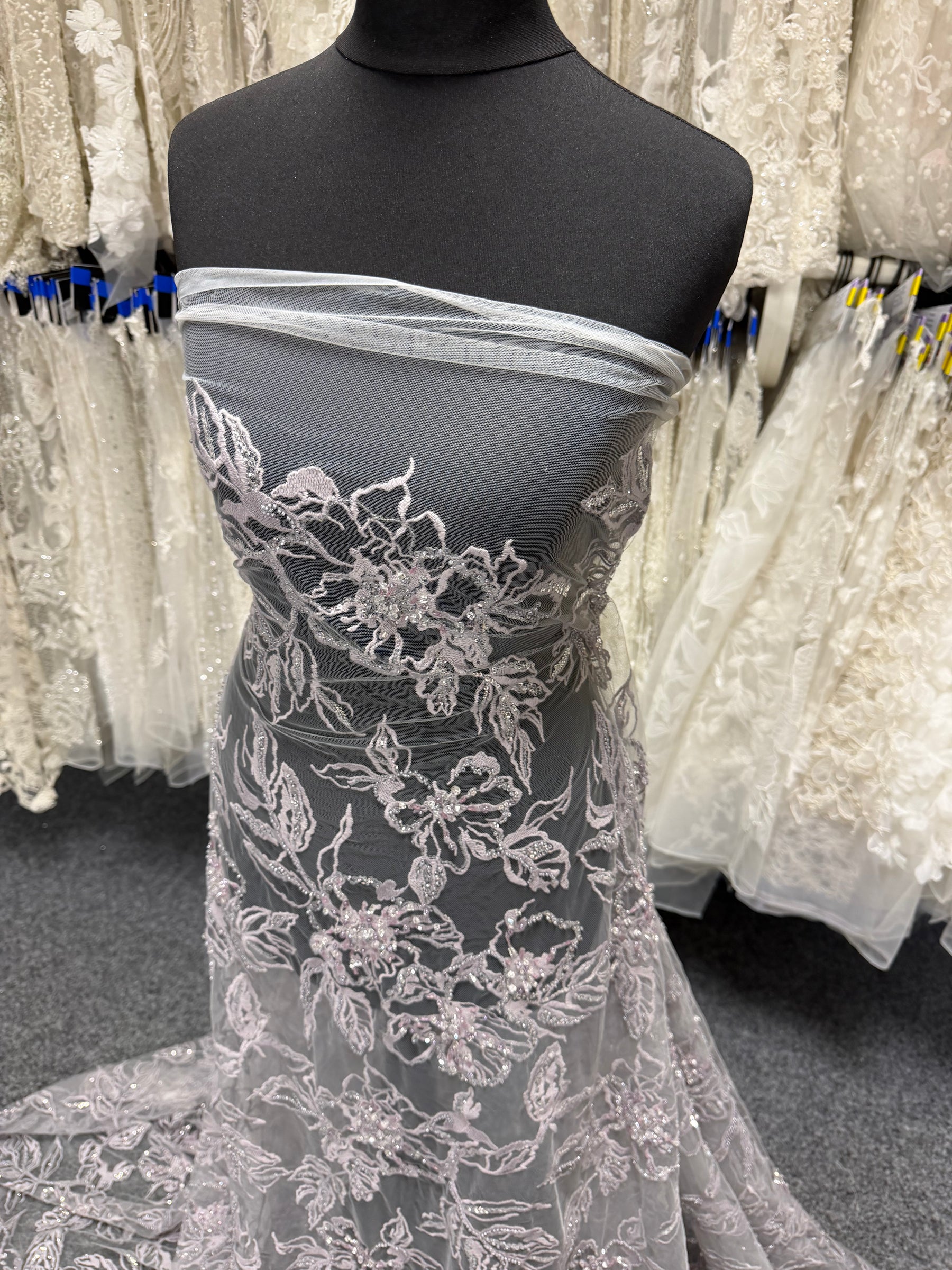 Tulle brodé perlé lavande - EB1100