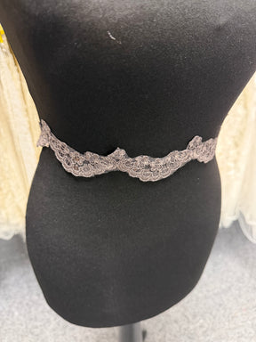 Bordure à paillettes cordée taupe - T713