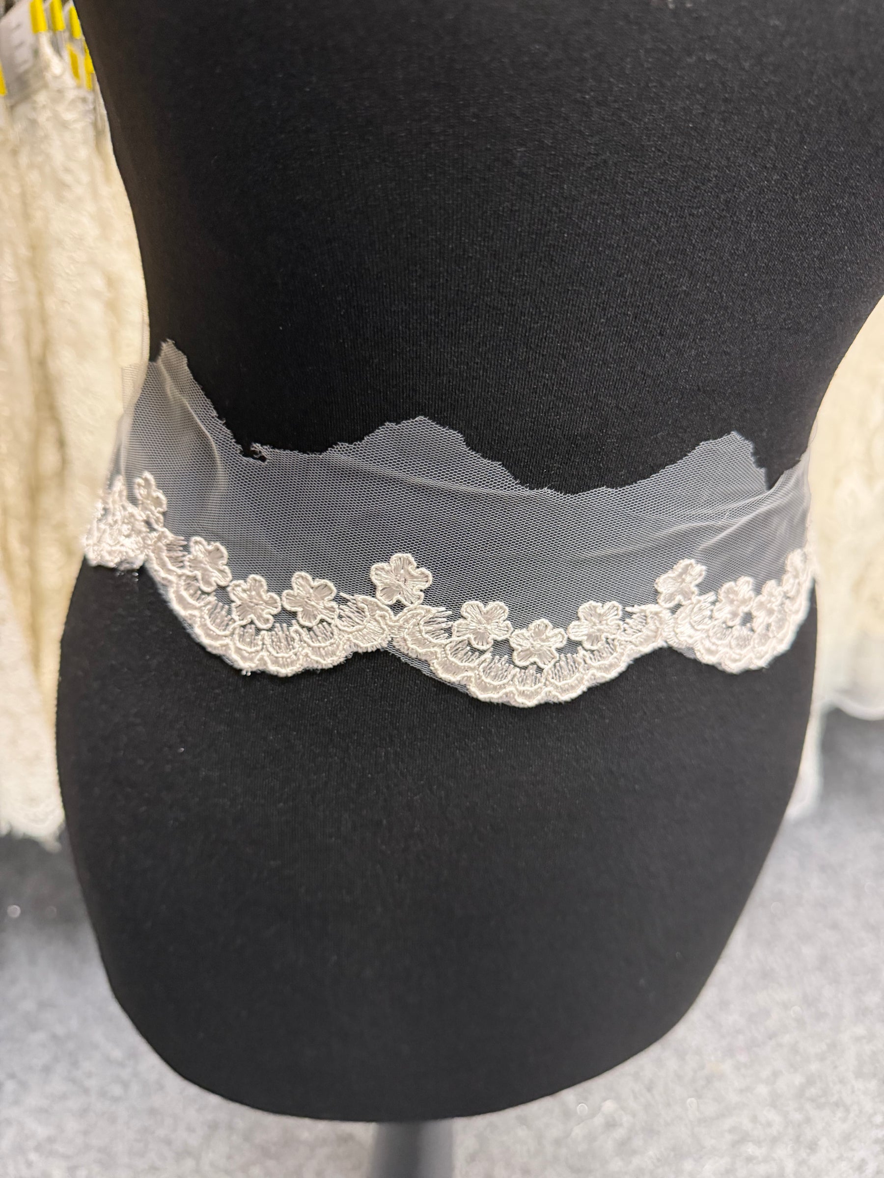 Ganse à paillettes cordée rose coquillage - T713