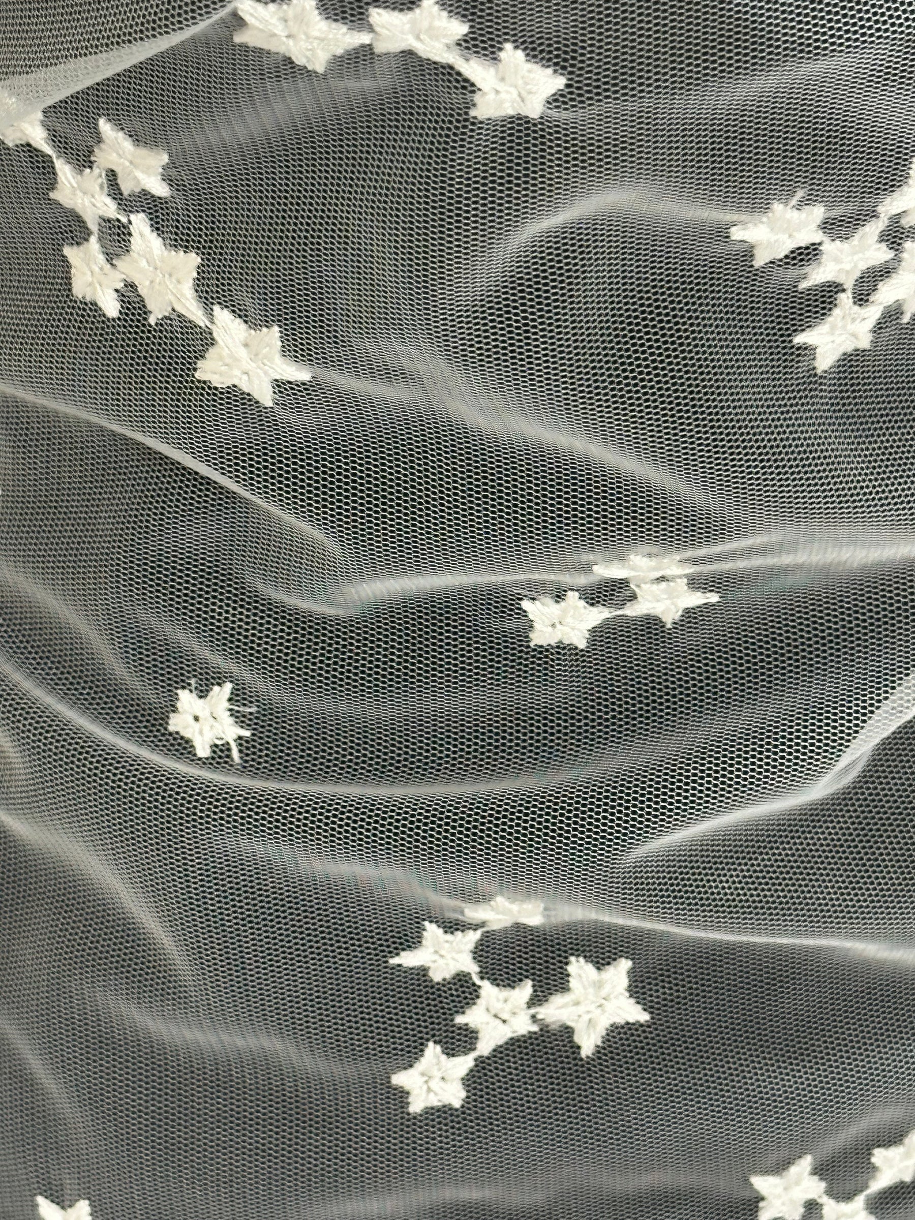 Ivory Embroidered Lace – EU5005