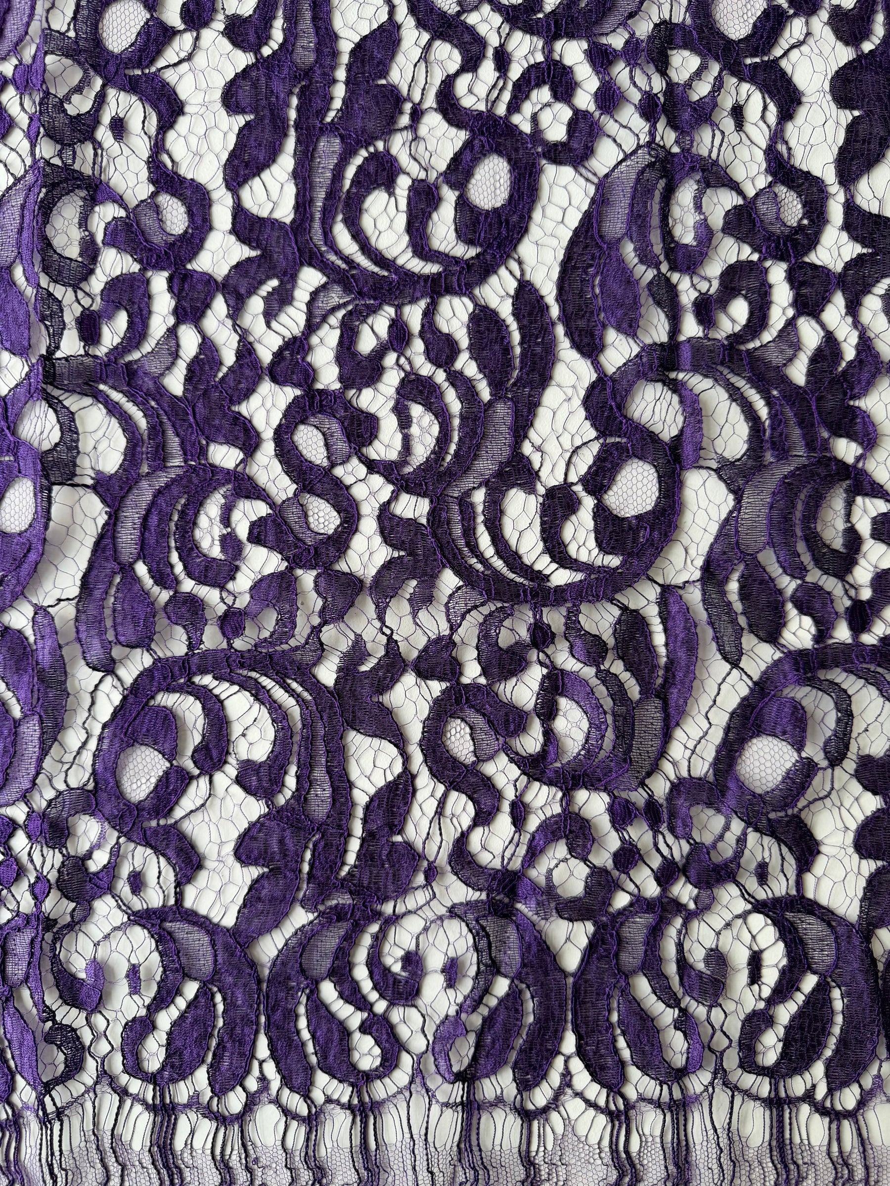 Dentelle italienne violette - P883