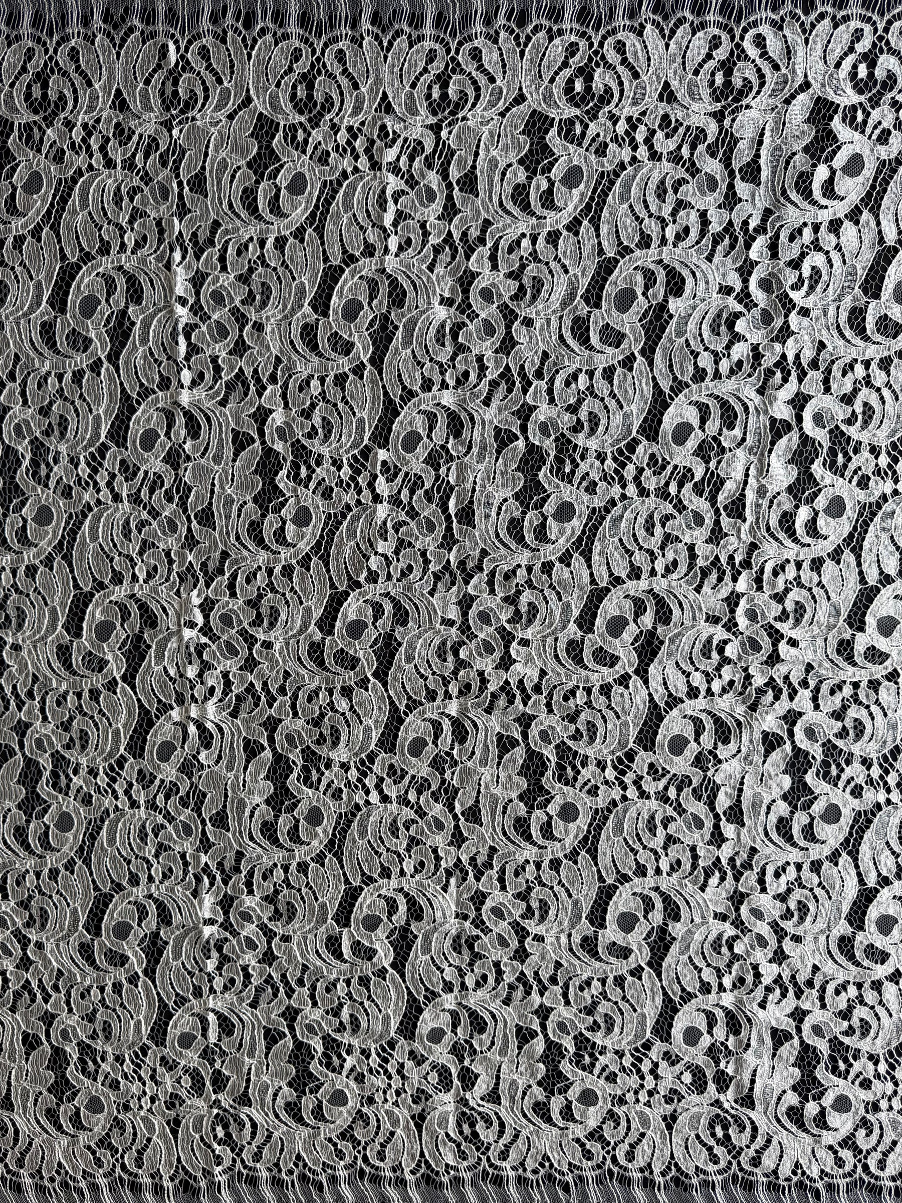Dentelle italienne ivoire - P883