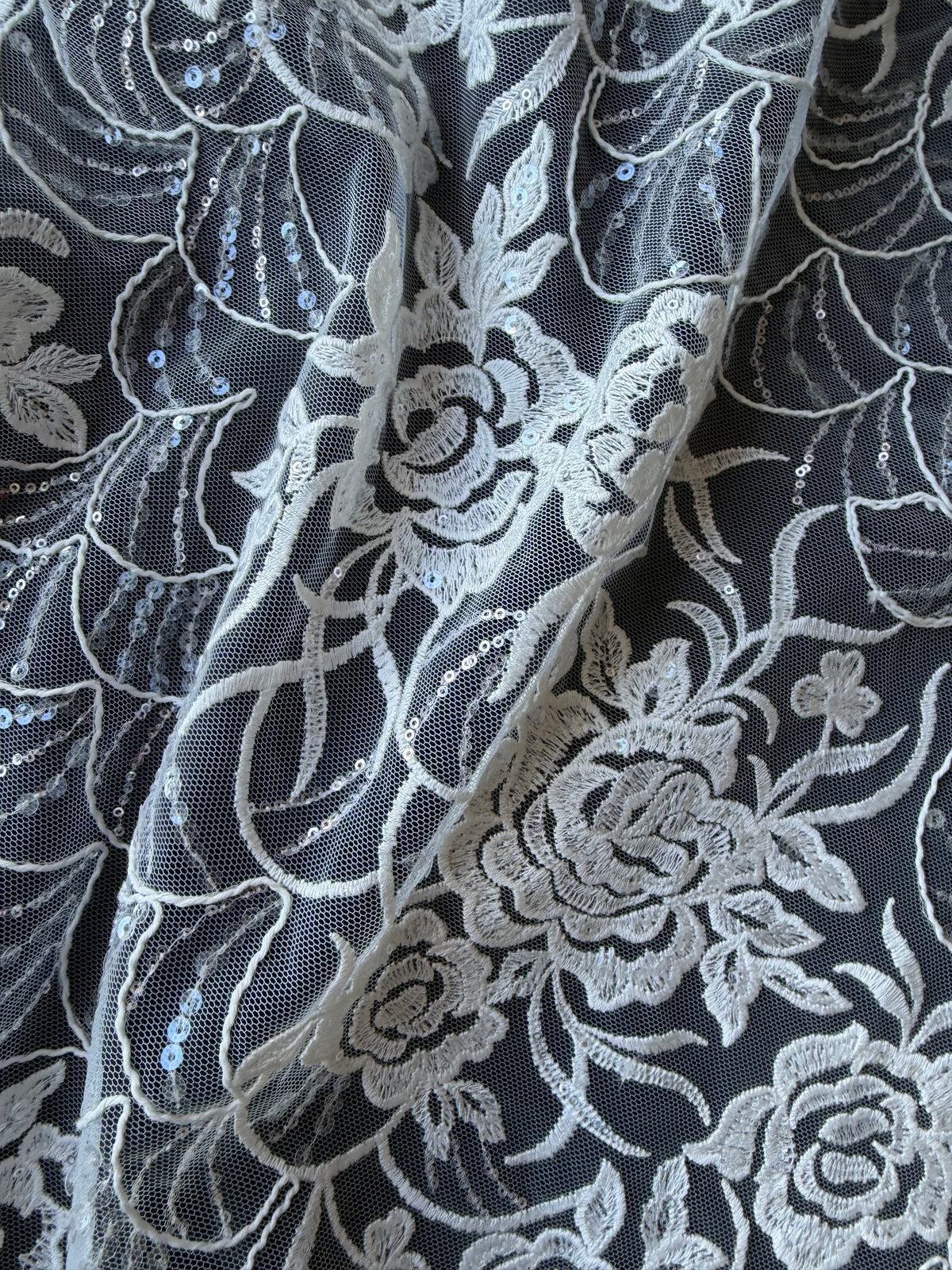 Dentelle Raschel à paillettes ivoire - EB3047