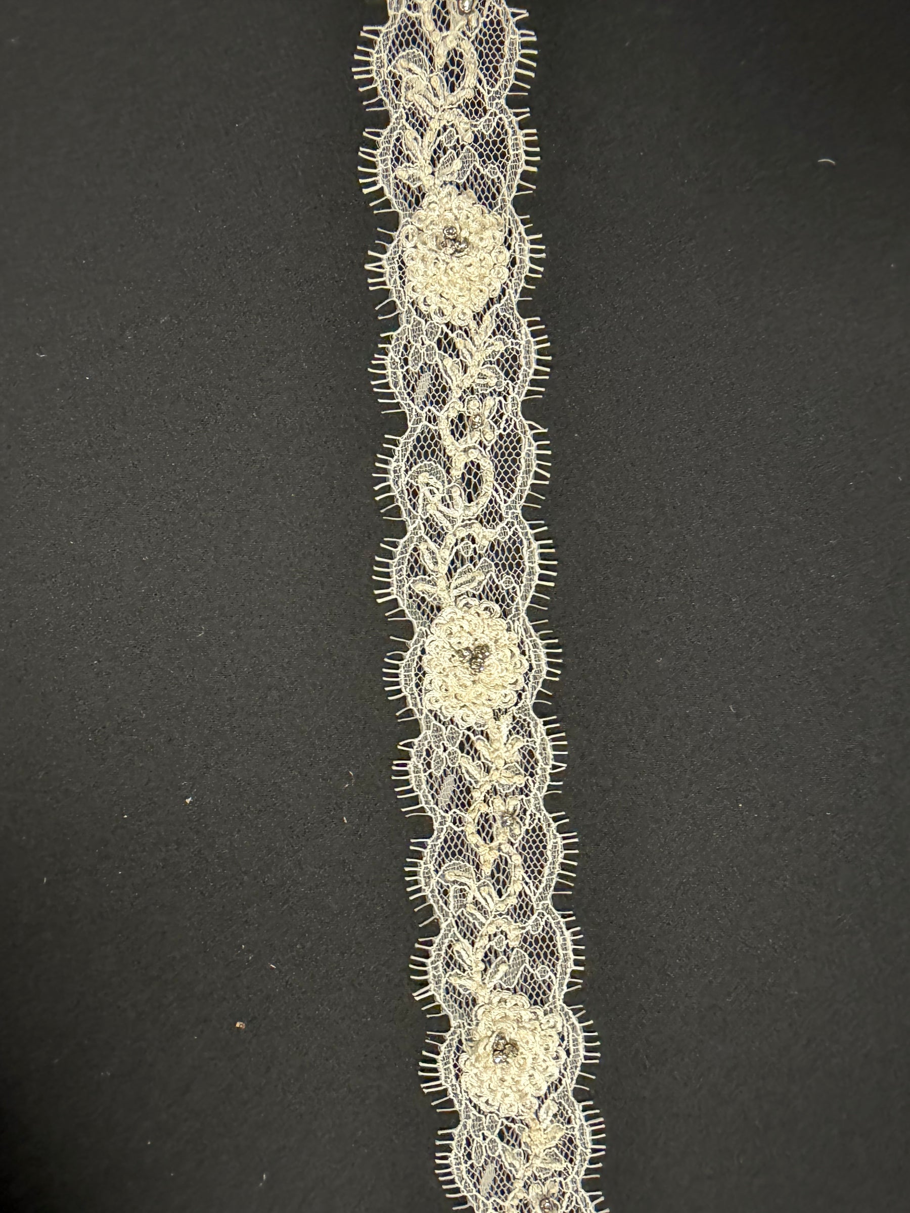 Bordure en cristal 3D Ivoire/Cristal - T512