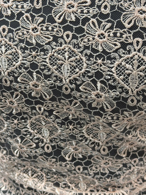 Dentelle brodée rose coquillage - EB5010