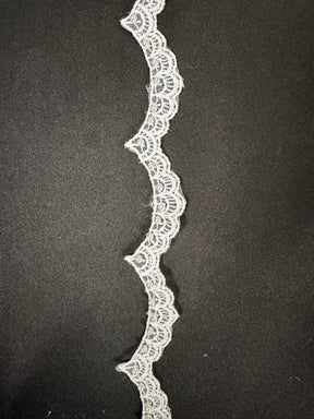 Galon de dentelle perlée blanche - T17