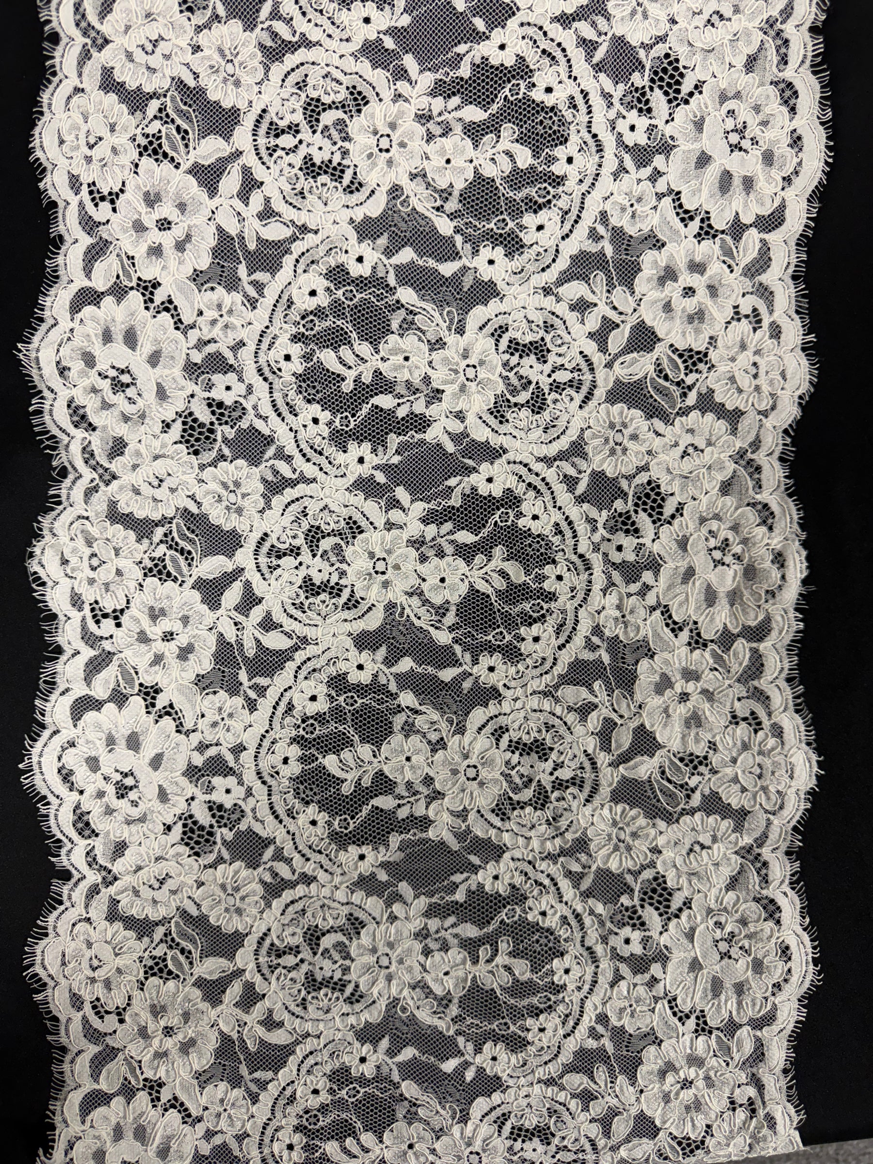Galon en dentelle cordée ivoire pâle – Eloise
