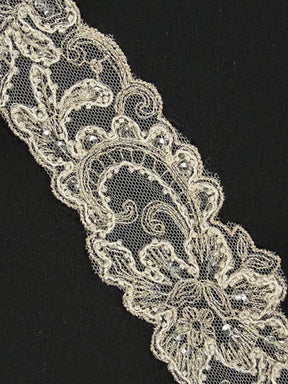 Bordure à perles et sequins ivoire/argent - T643