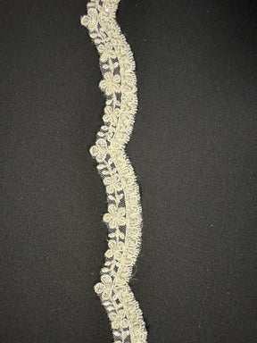 Ganse perlée et à paillettes ivoire - T664