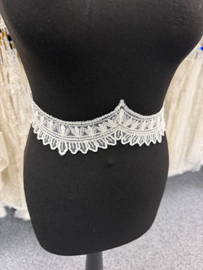 Galon de dentelle à sequins ivoire - T931