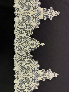 Galon de dentelle perlée ivoire - T839