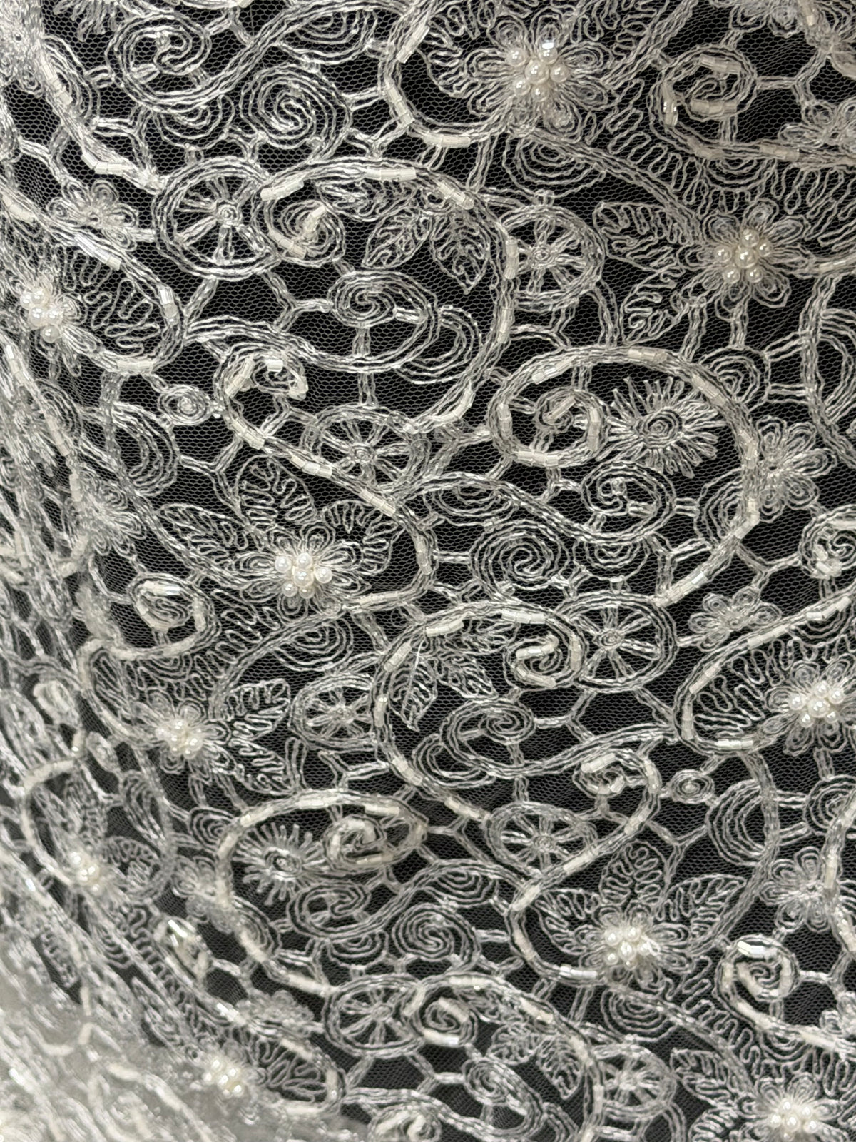 Ivory Beaded Lace - P826