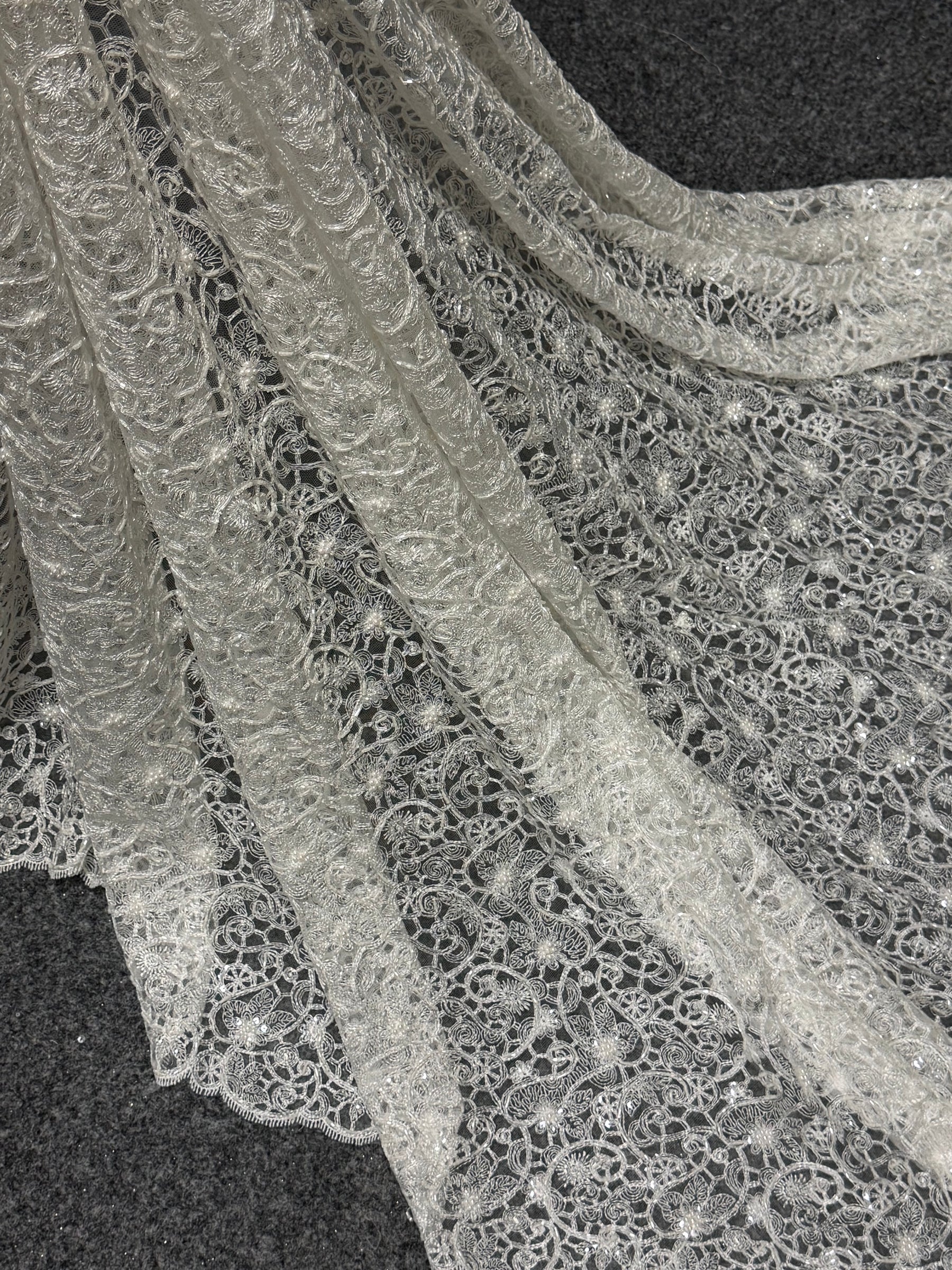 Ivory Beaded Lace - P826