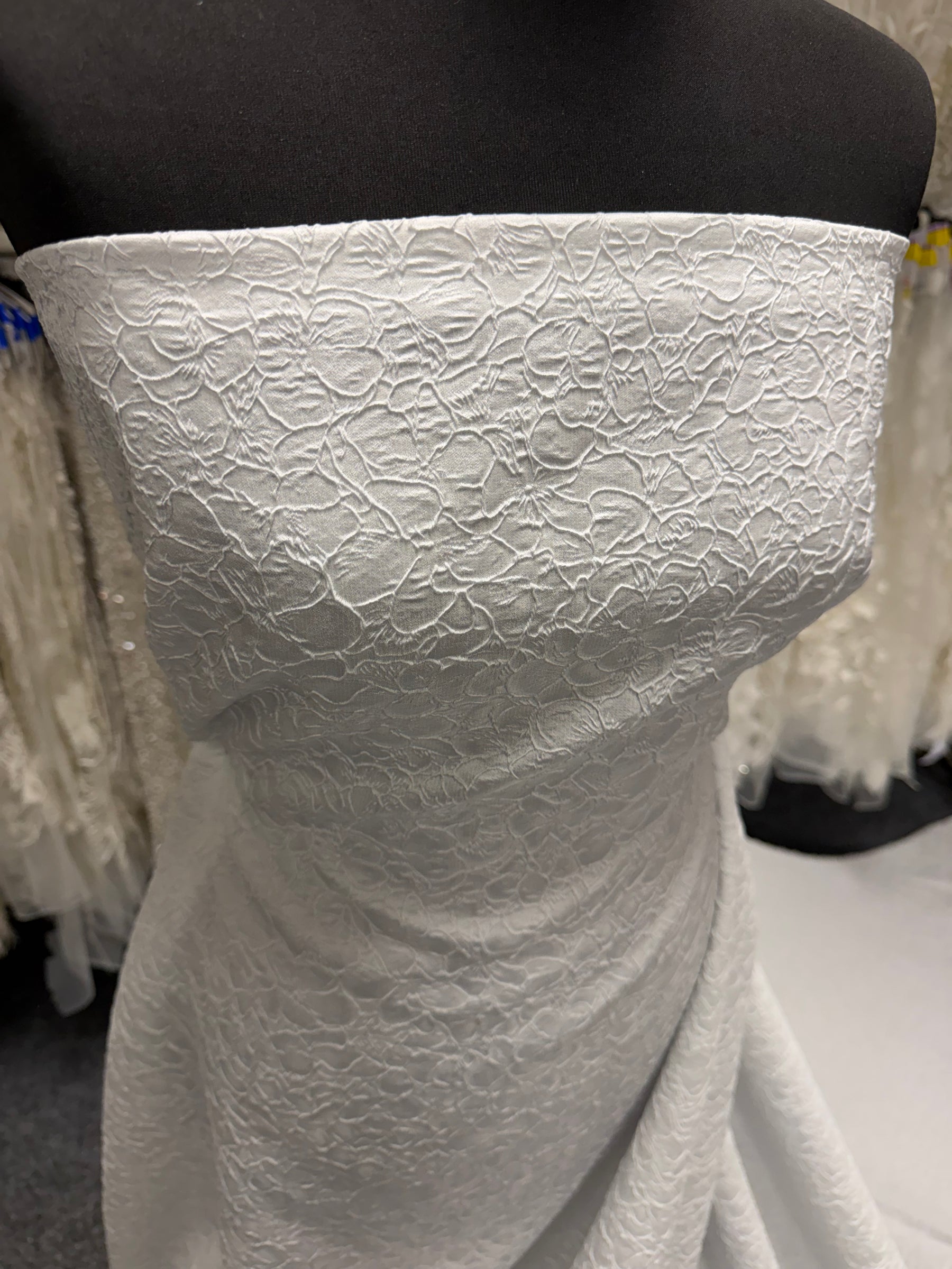 Jacquard argenté - P659