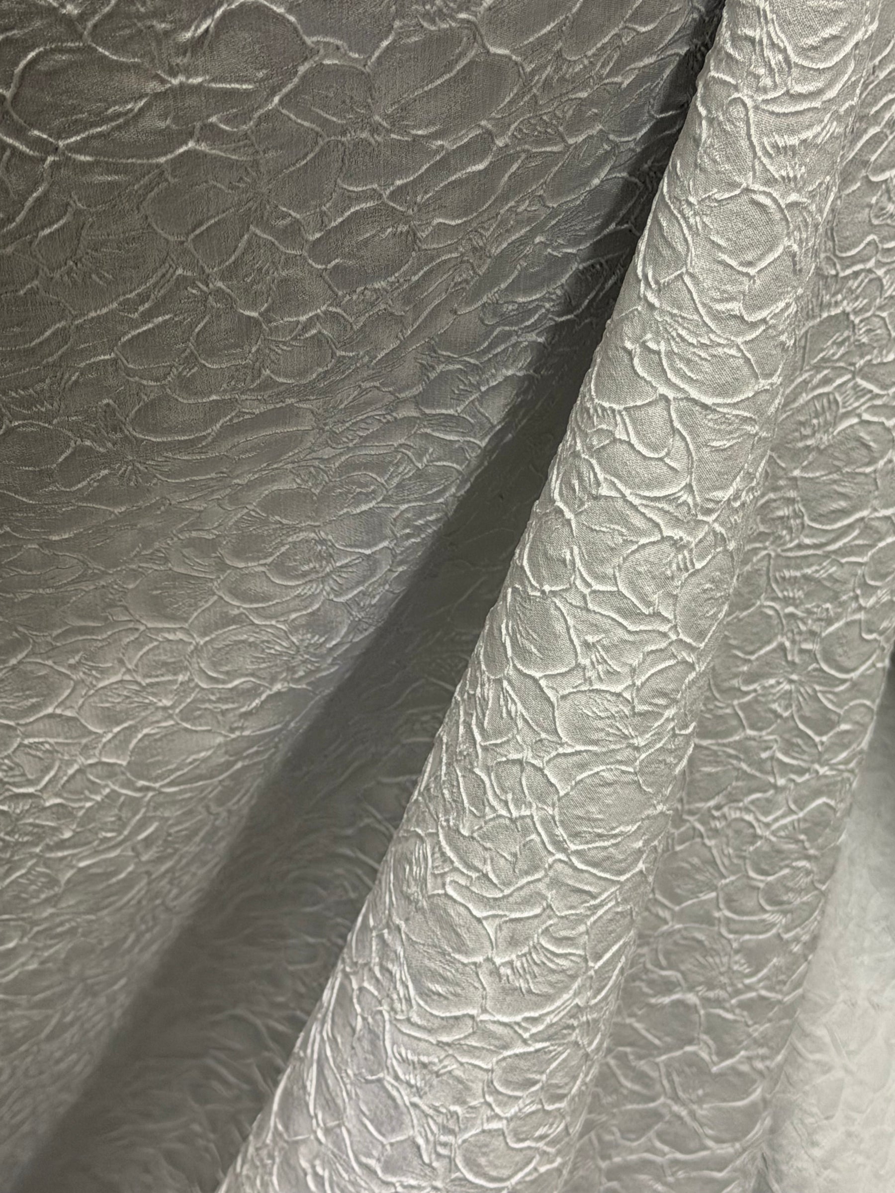 Jacquard argenté - P659