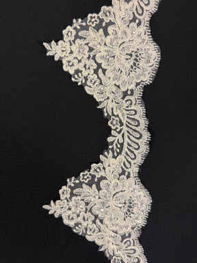 Ganse à paillettes cordonnée ivoire - T418